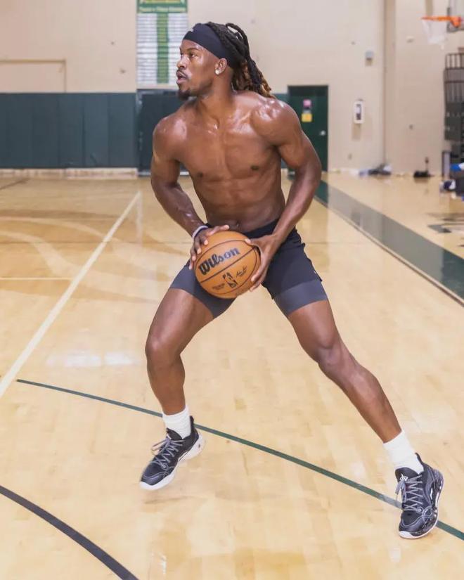 球队一直以 球队一直以